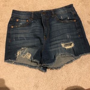 American eagle shorts!